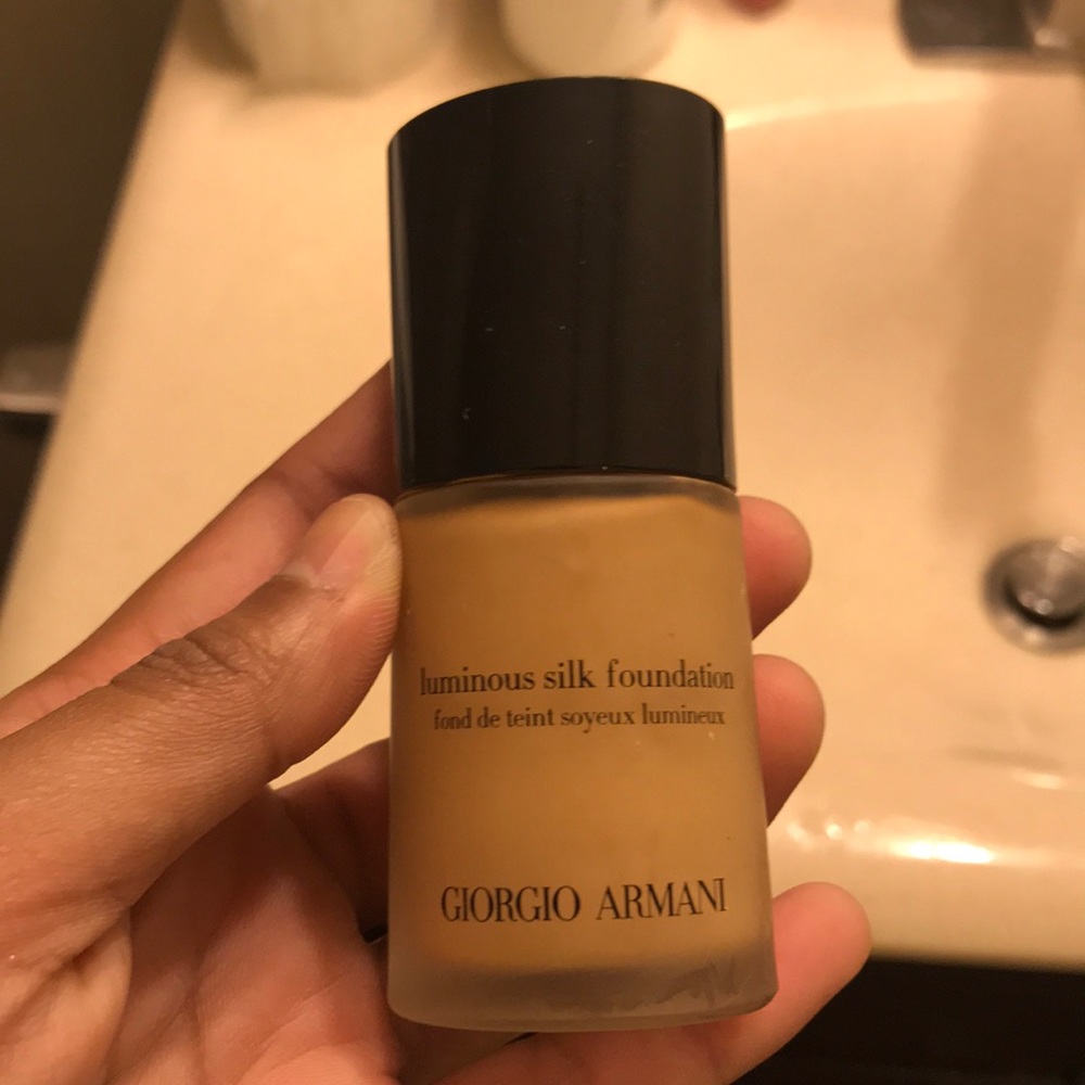 Giorgio Armani Luminous Silk Foundation 7.5